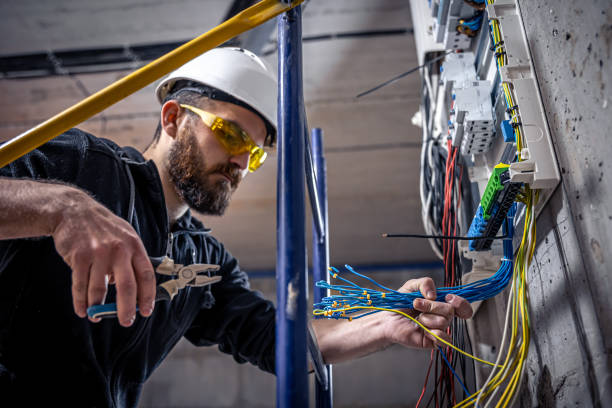  St Charles, MN Electrician Pros